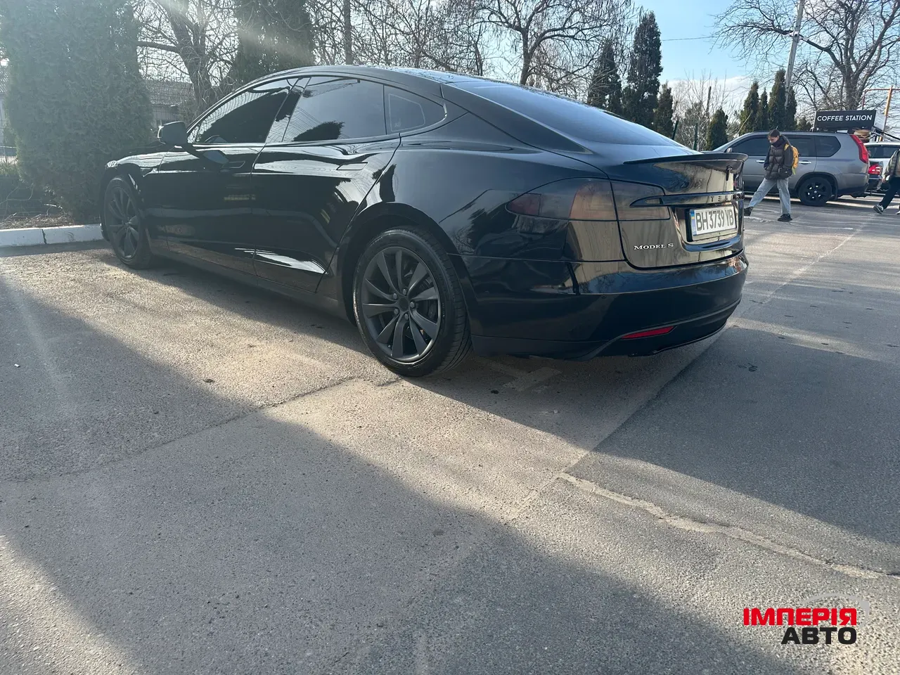 Tesla Model S - фото 9