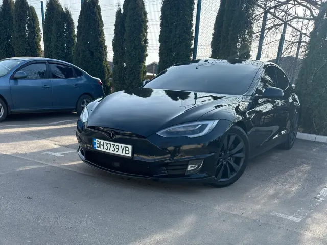 Tesla Model S - фото 2