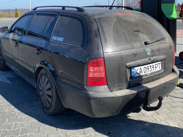 Skoda Octavia - фото 3