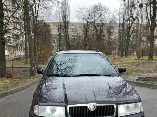 Skoda Octavia - фото 1