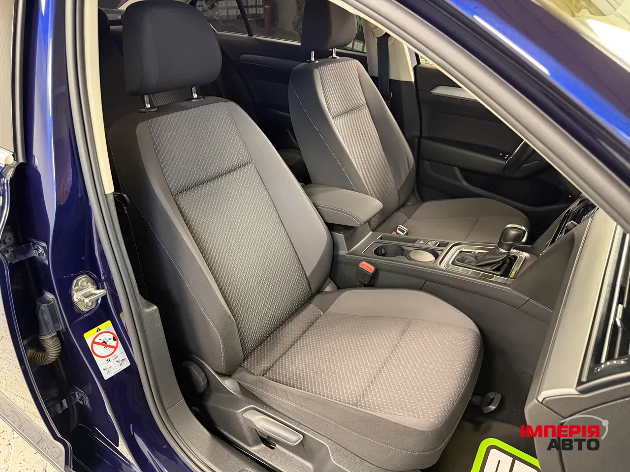 Volkswagen Passat - фото 32