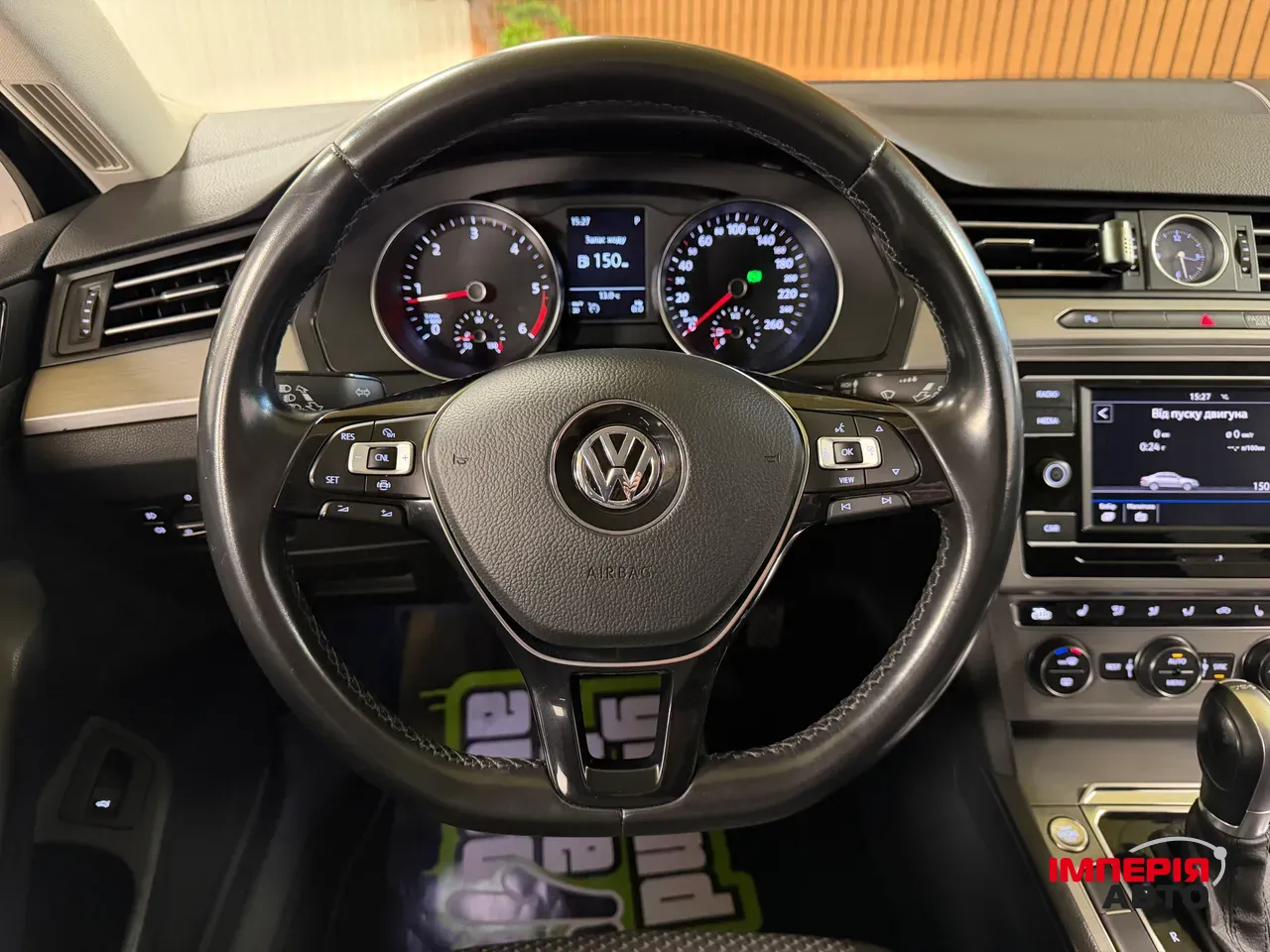 Volkswagen Passat - фото 16