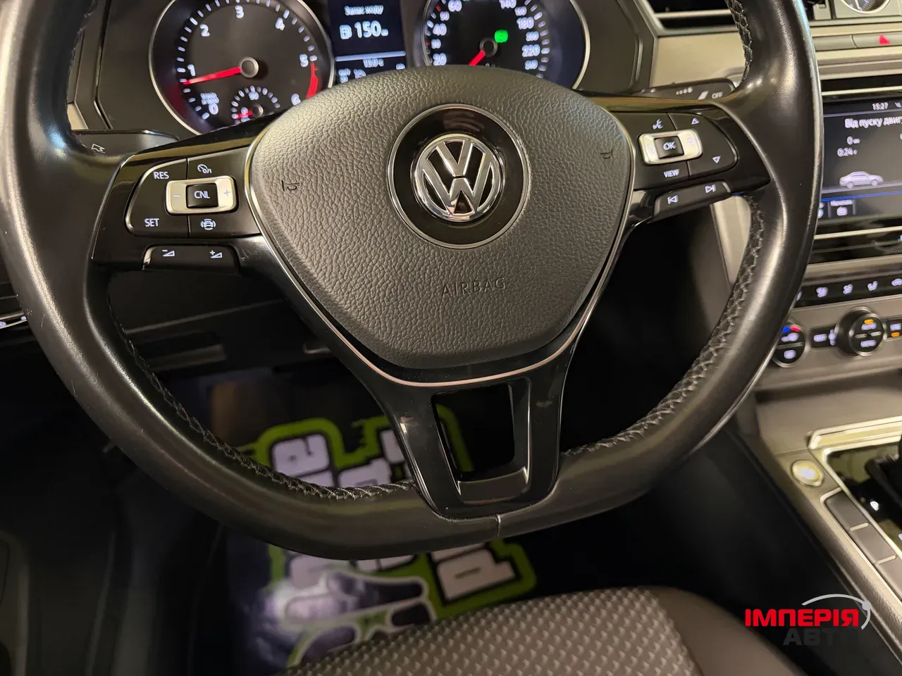 Volkswagen Passat - фото 17