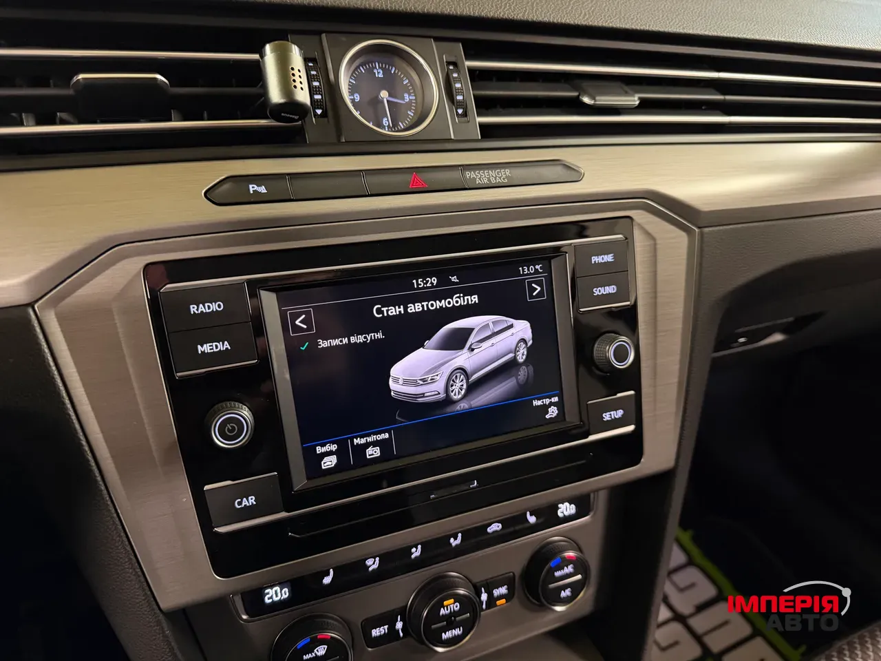 Volkswagen Passat - фото 27