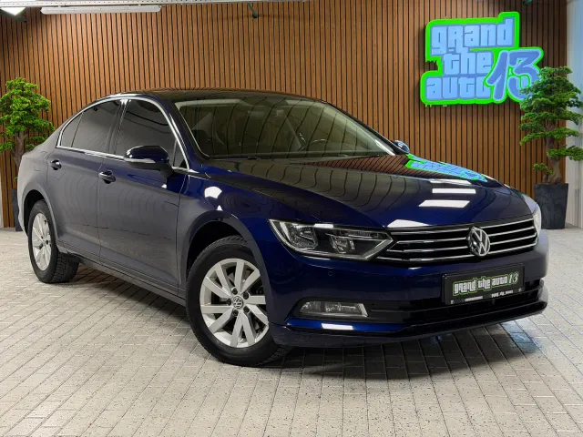 Volkswagen Passat - фото 4