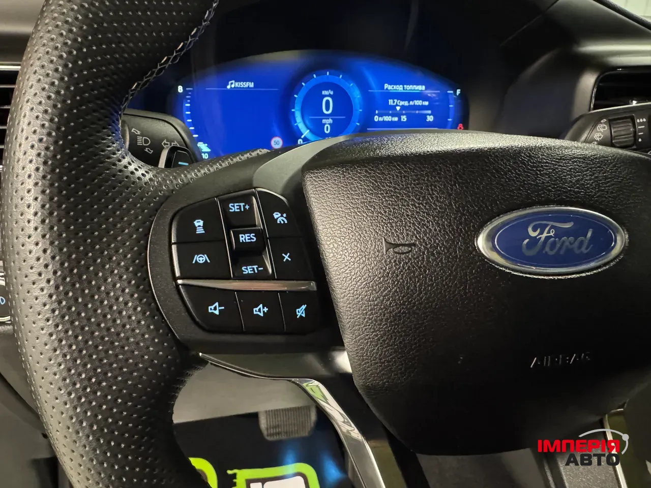 Ford Explorer - фото 21