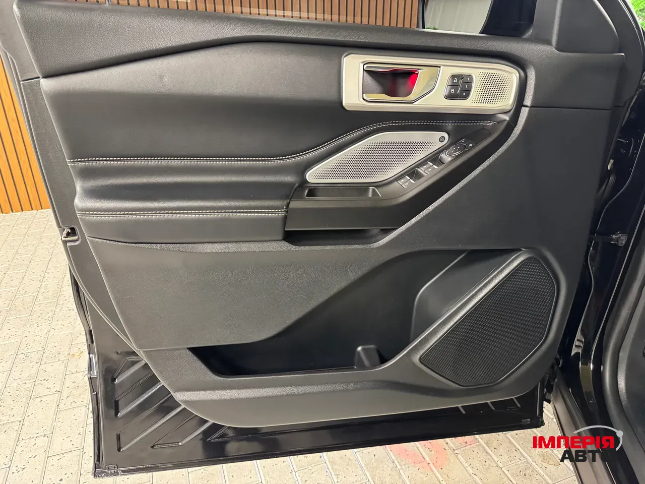 Ford Explorer - фото 51