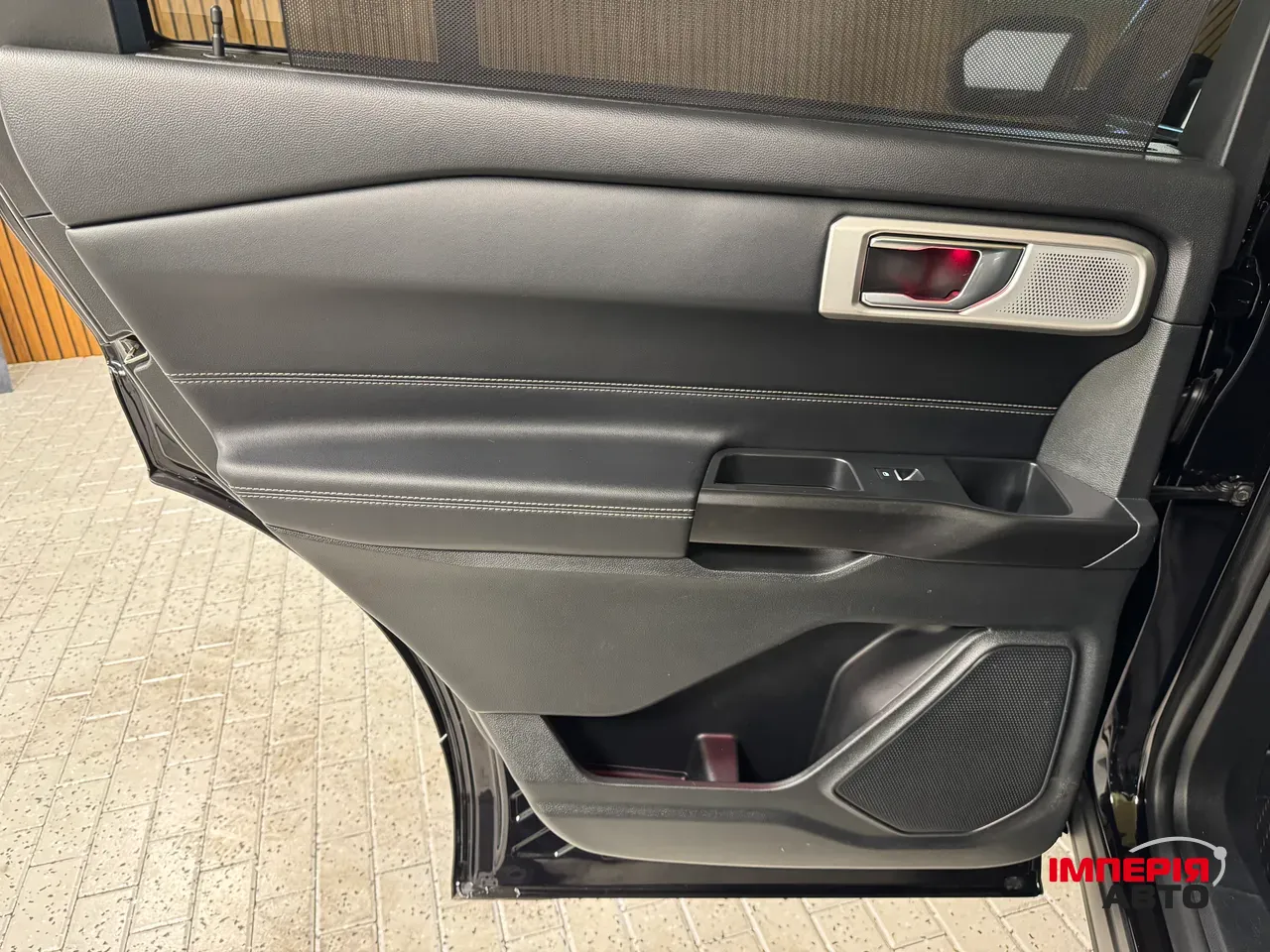 Ford Explorer - фото 39