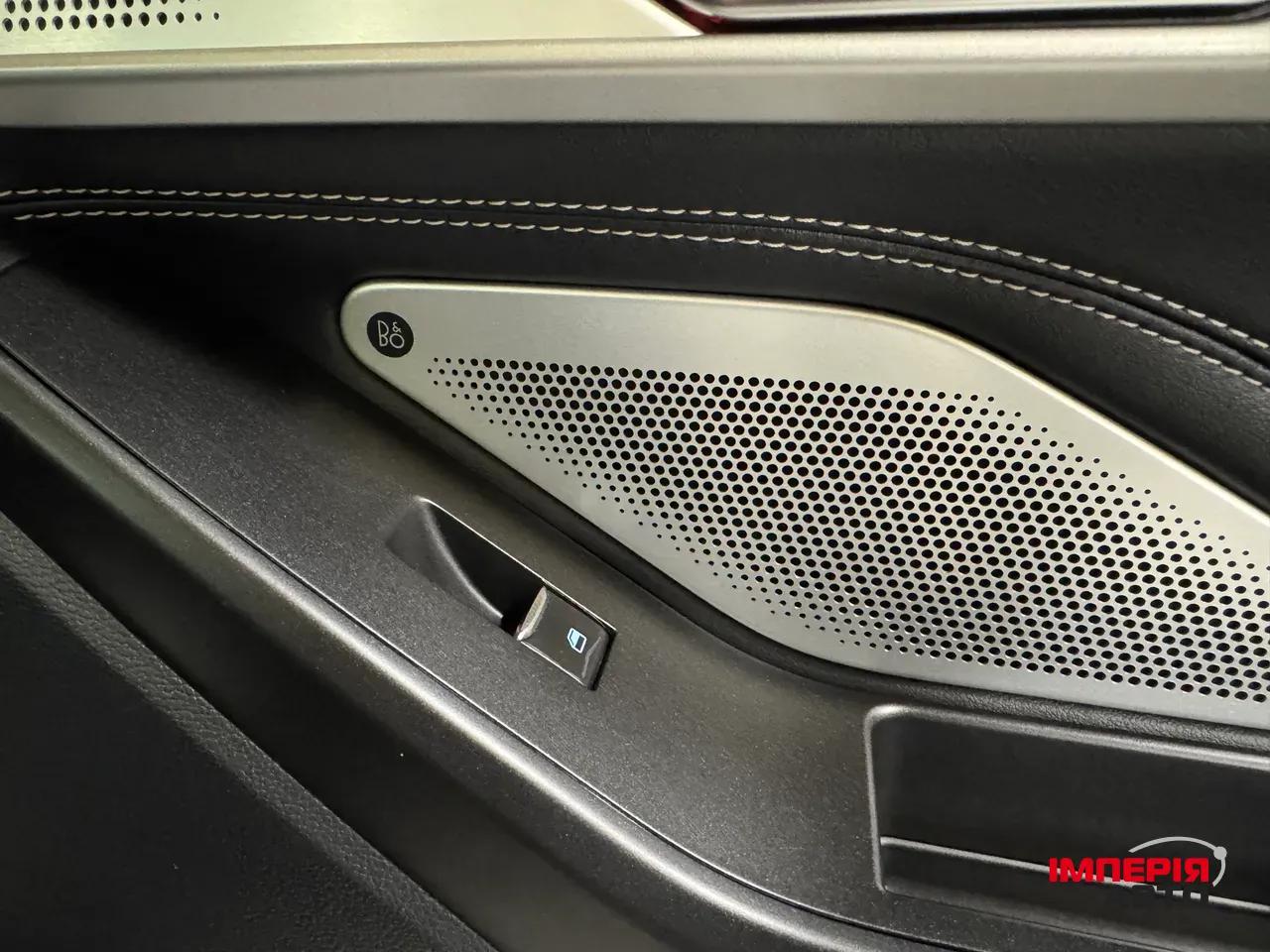 Ford Explorer - фото 44