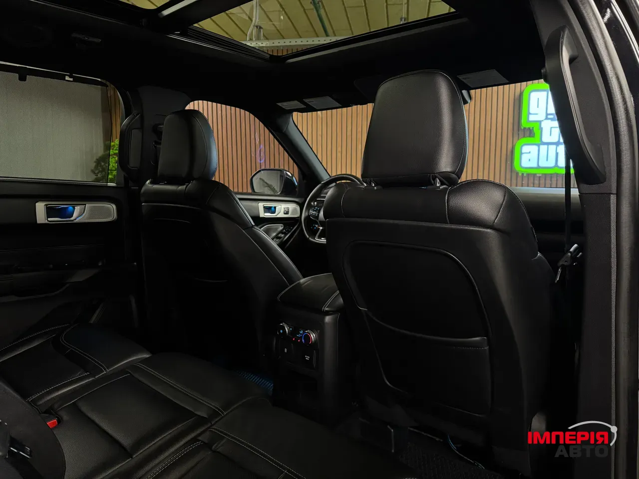 Ford Explorer - фото 46