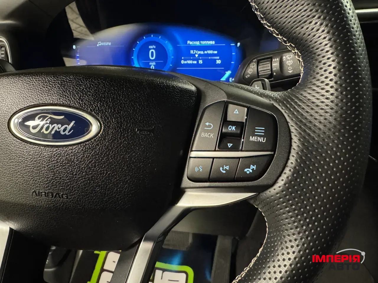 Ford Explorer - фото 20