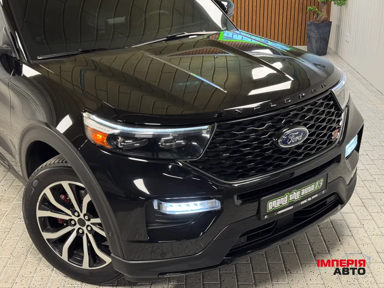 Ford Explorer - фото 10