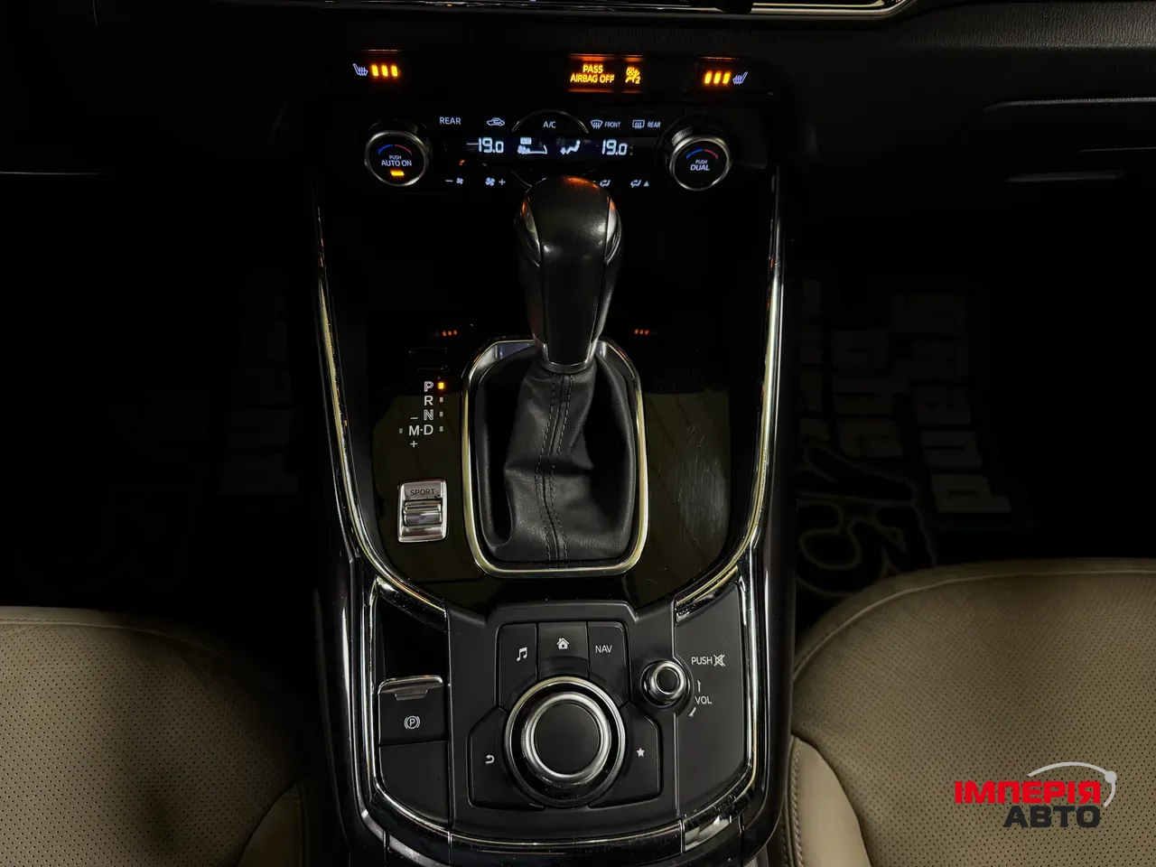 Mazda CX-9 - фото 26