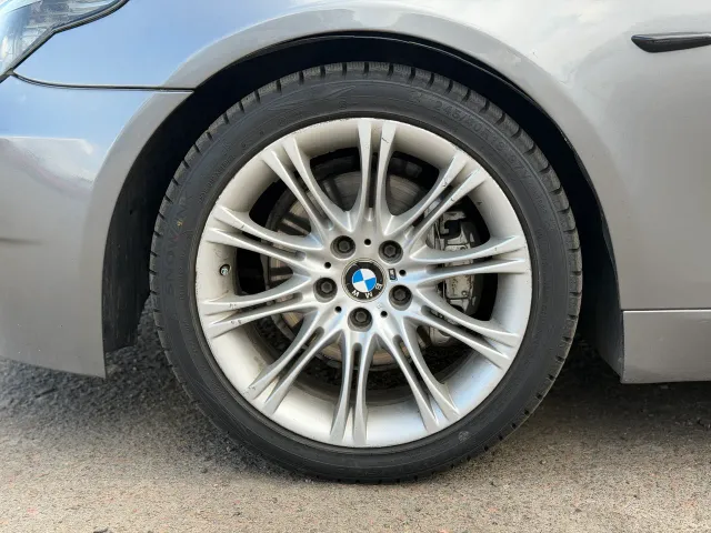 BMW 5 серії - фото 4