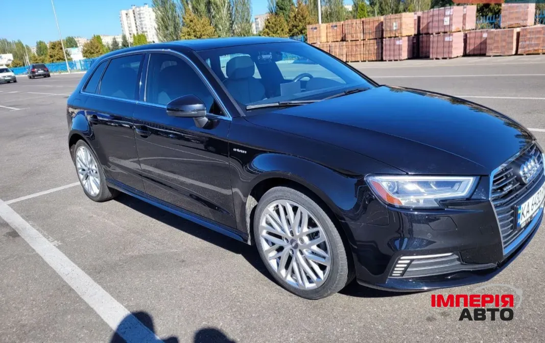 Audi A3 - фото 4