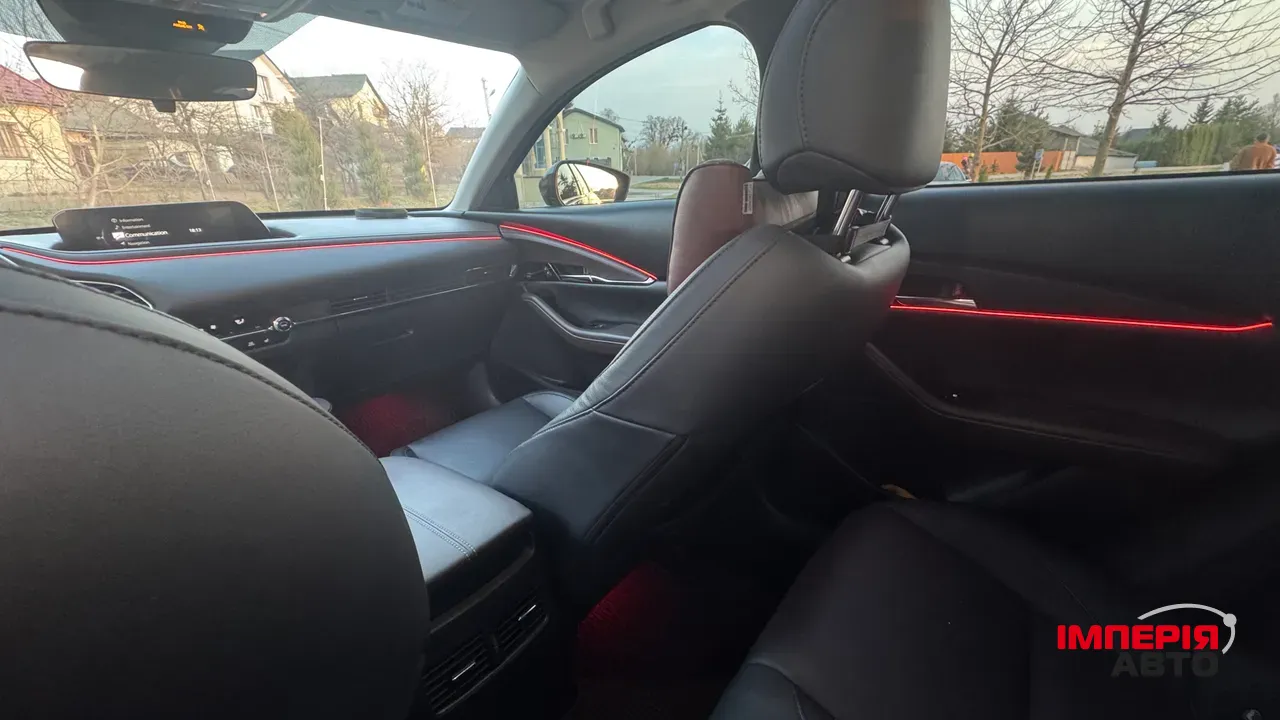 Mazda CX-30 - фото 11