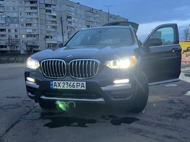 BMW X3 - фото 2