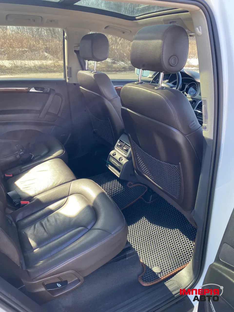 Audi Q7 - фото 17