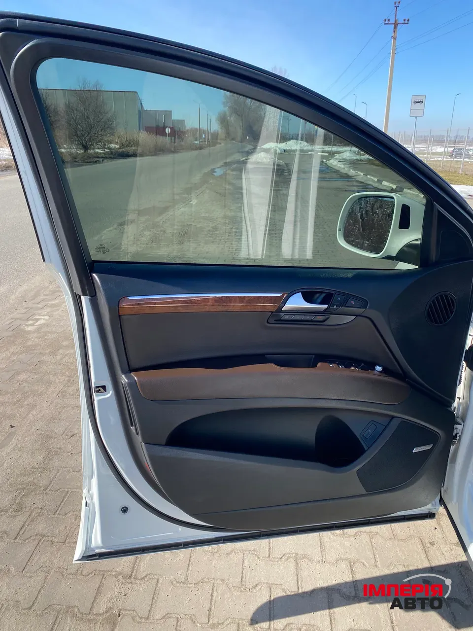 Audi Q7 - фото 13