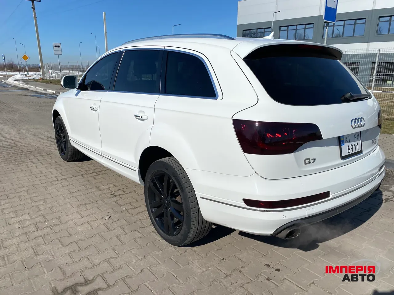 Audi Q7 - фото 4