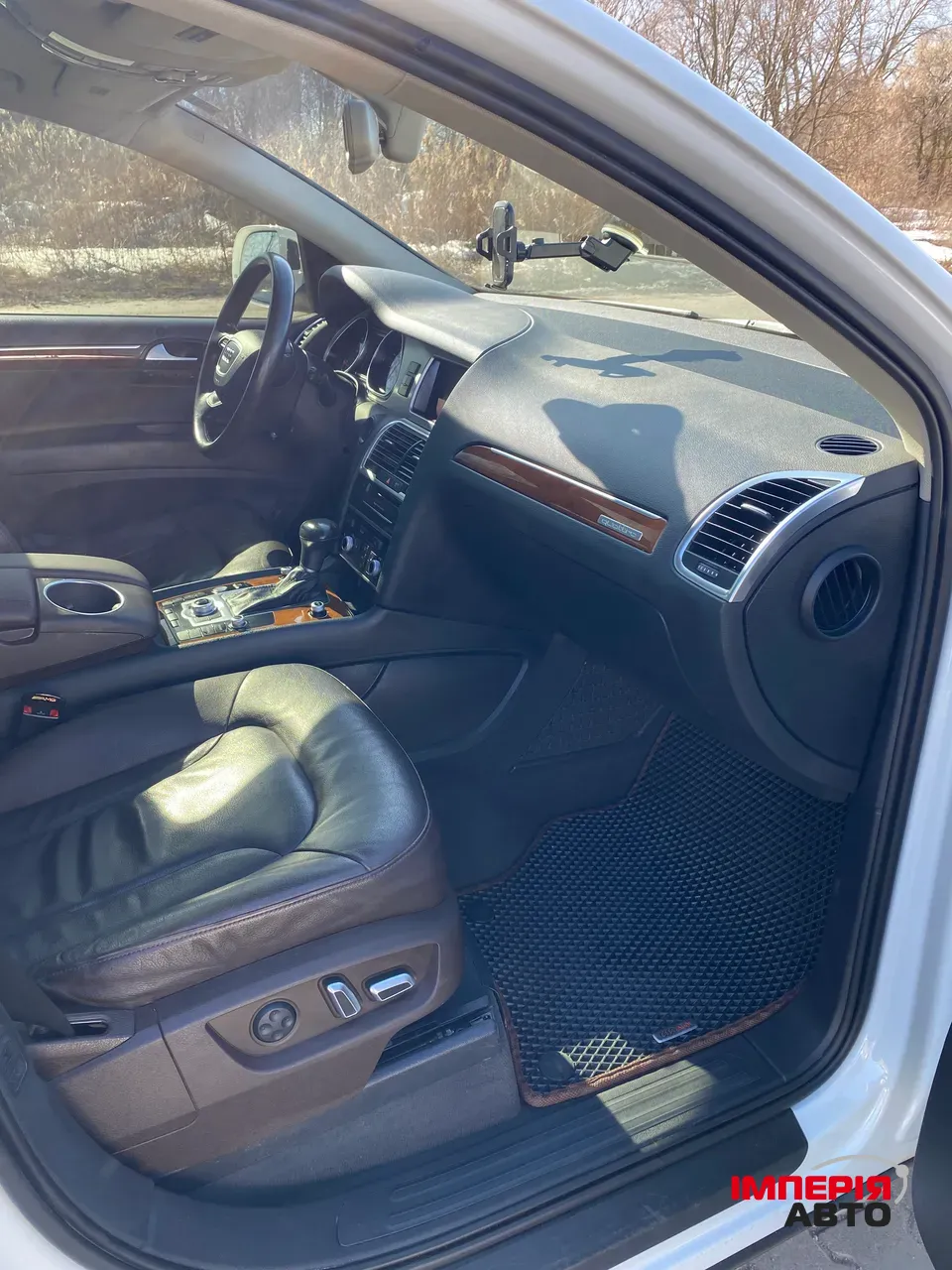 Audi Q7 - фото 19