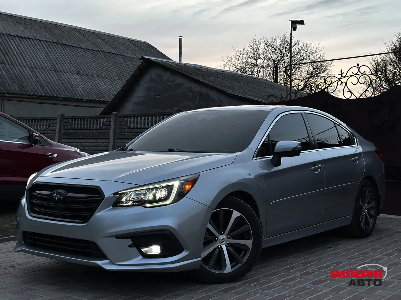 Subaru Legacy - фото 1