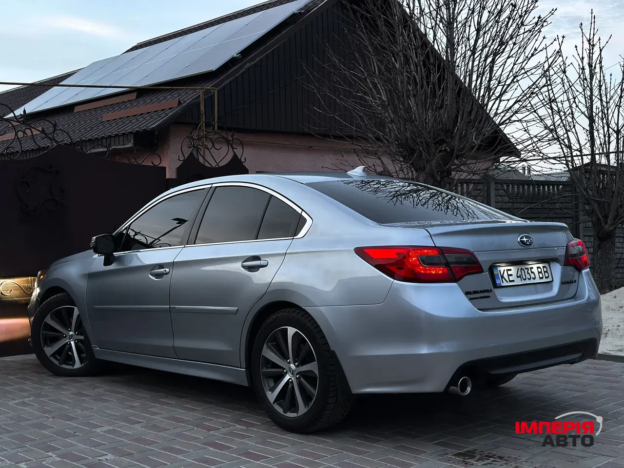 Subaru Legacy - фото 4