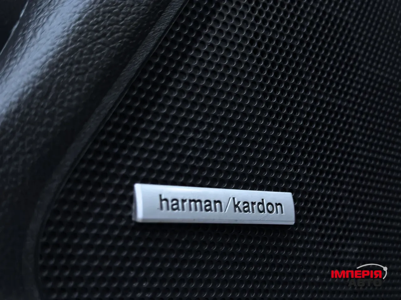 Subaru Legacy - фото 10