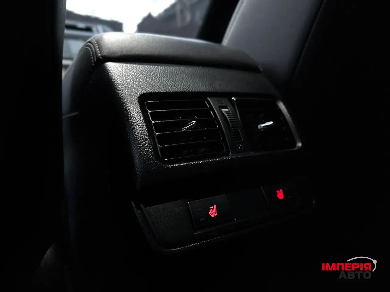 Subaru Legacy - фото 23