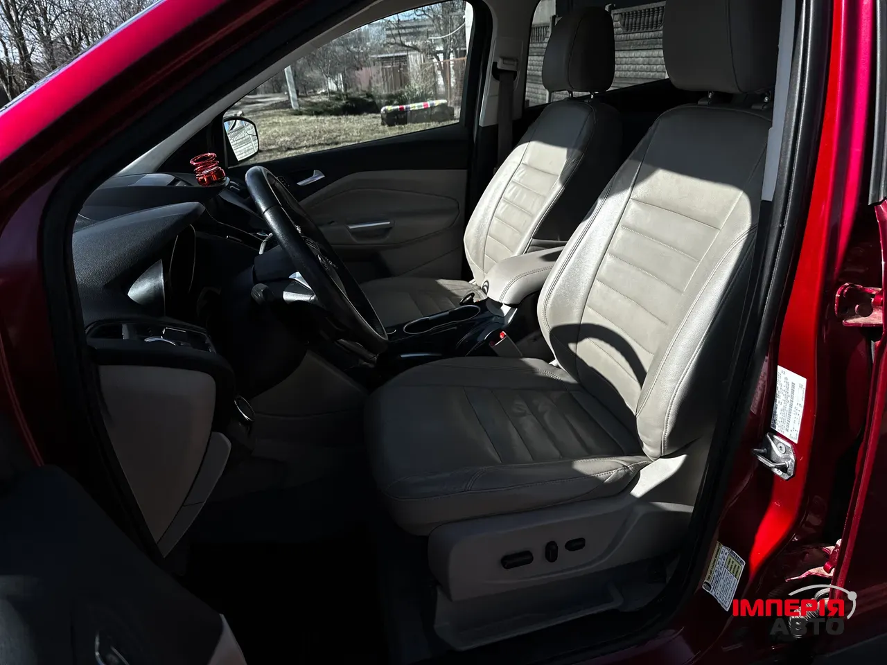 Ford Escape - фото 10