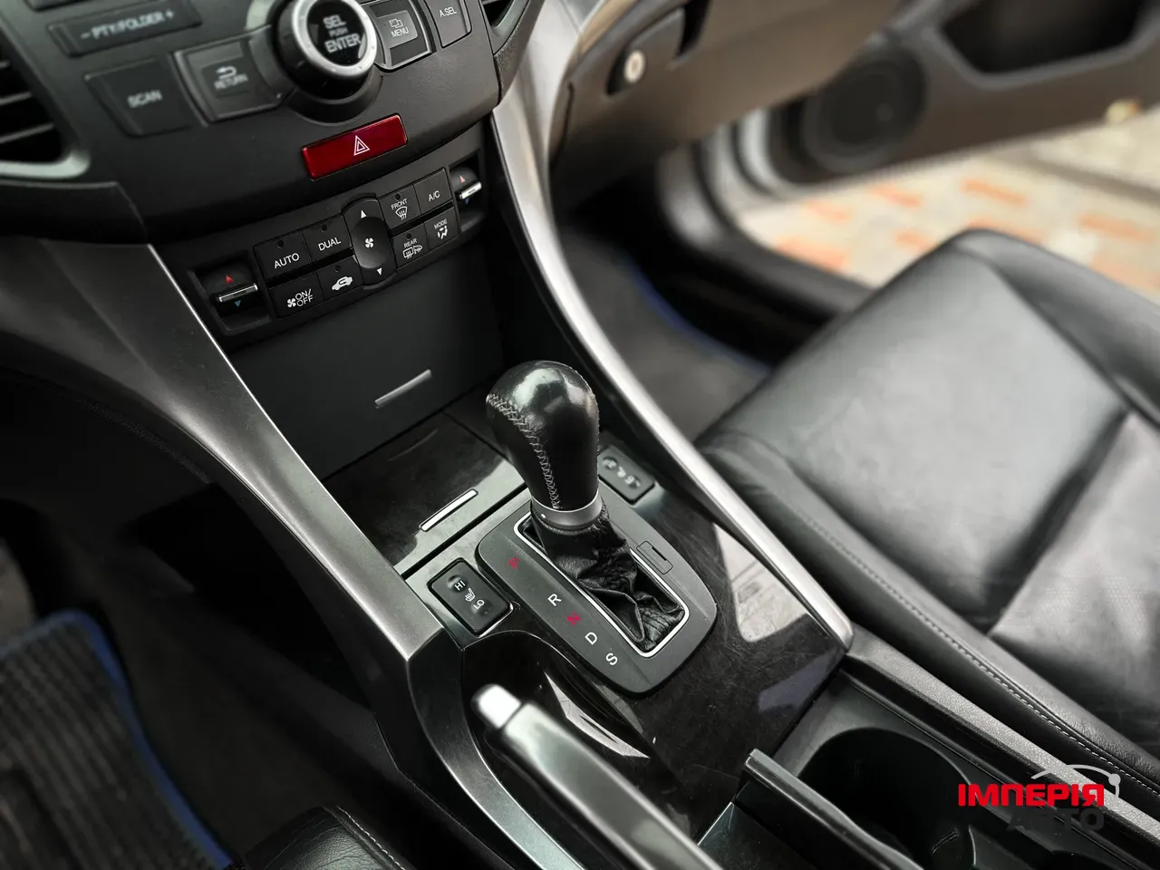 Honda Accord - фото 11