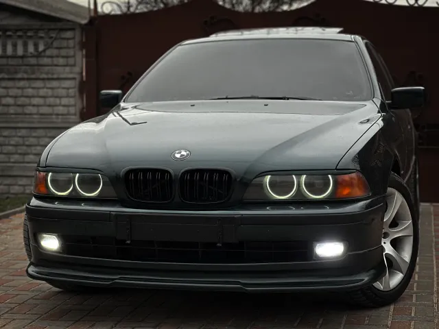 BMW 5 серії - фото 2