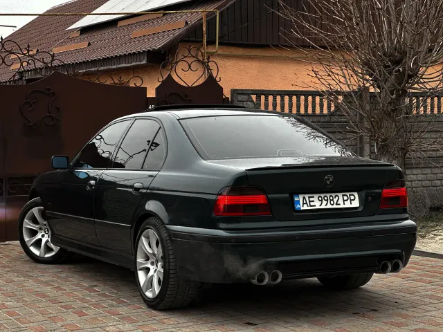 BMW 5 серії - фото 4