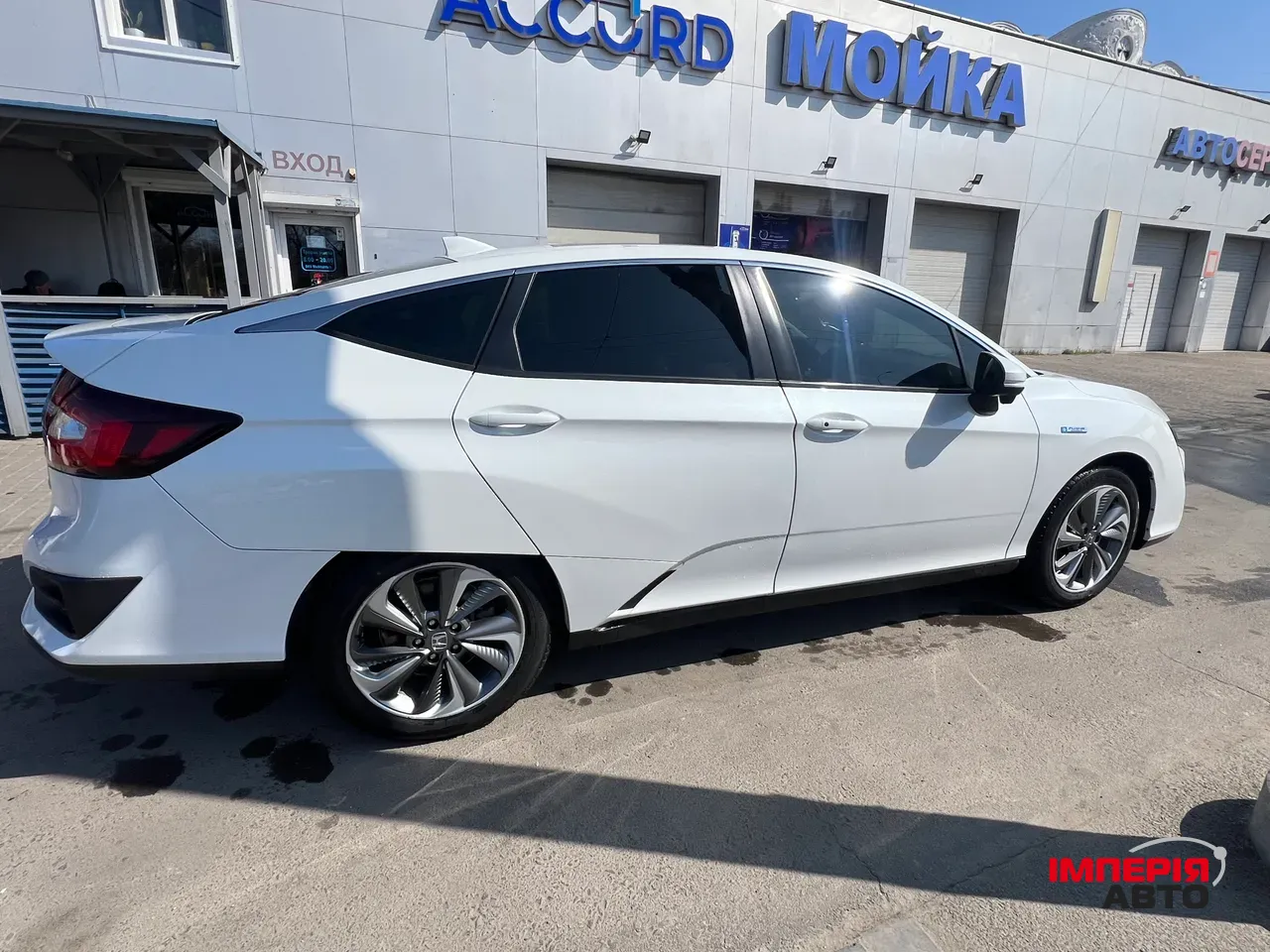 Honda Clarity - фото 8