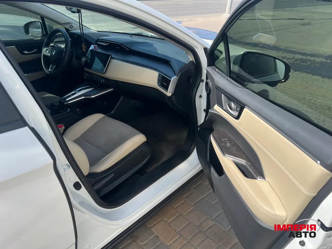 Honda Clarity - фото 18