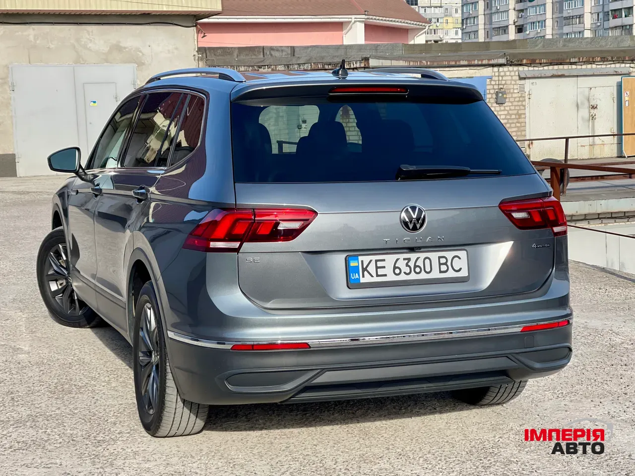 Volkswagen Tiguan - фото 4