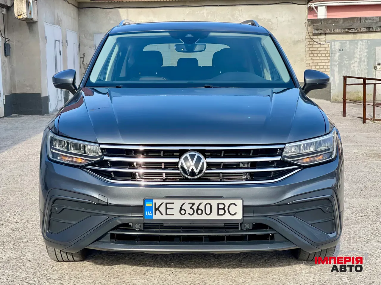 Volkswagen Tiguan - фото 3