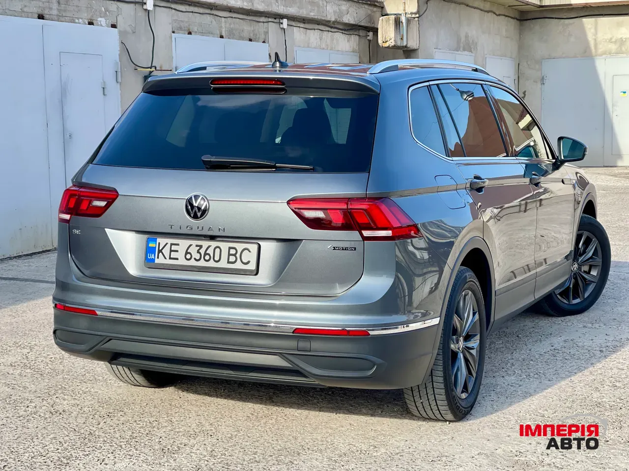 Volkswagen Tiguan - фото 5