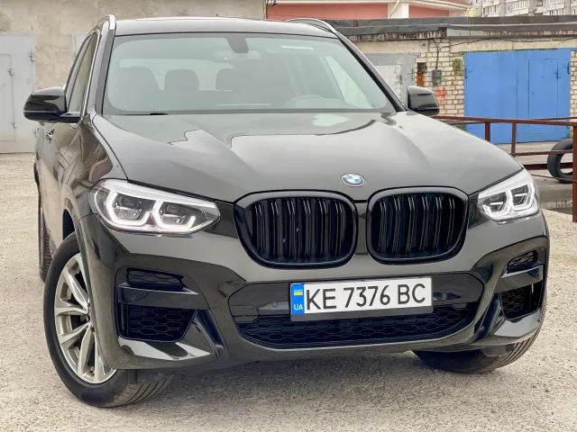 BMW X3 - фото 1