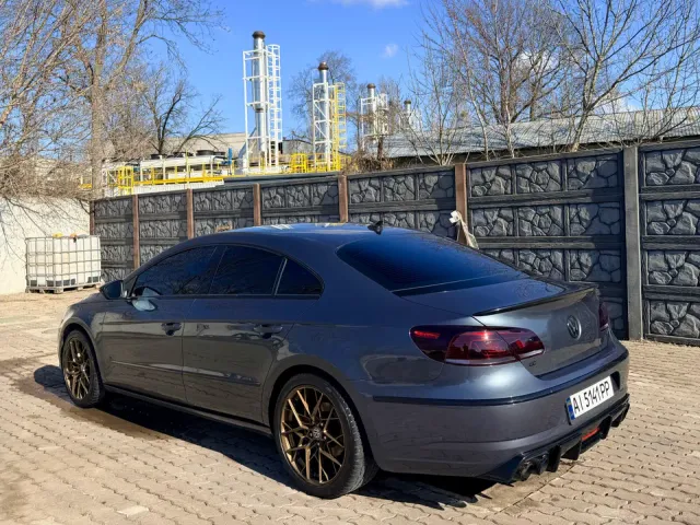 Volkswagen Passat CC - фото 3
