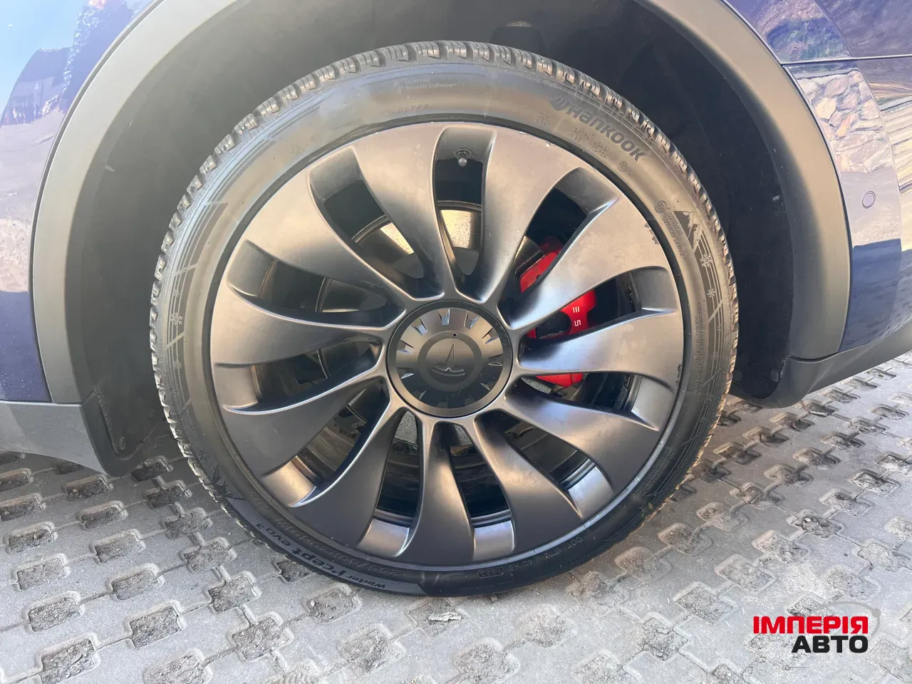 Tesla Model Y - фото 10