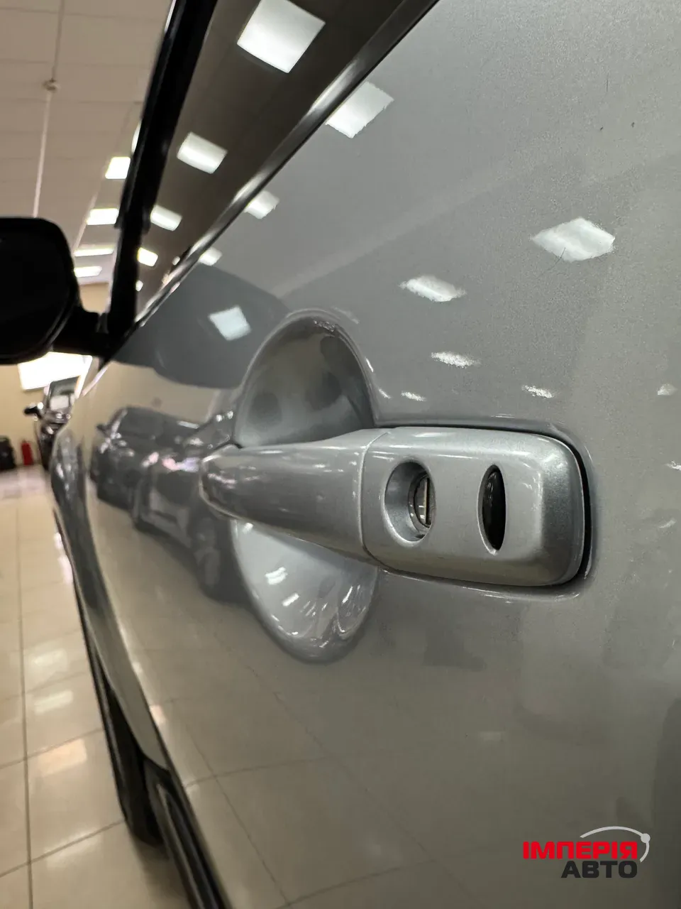 Mitsubishi Outlander - фото 4