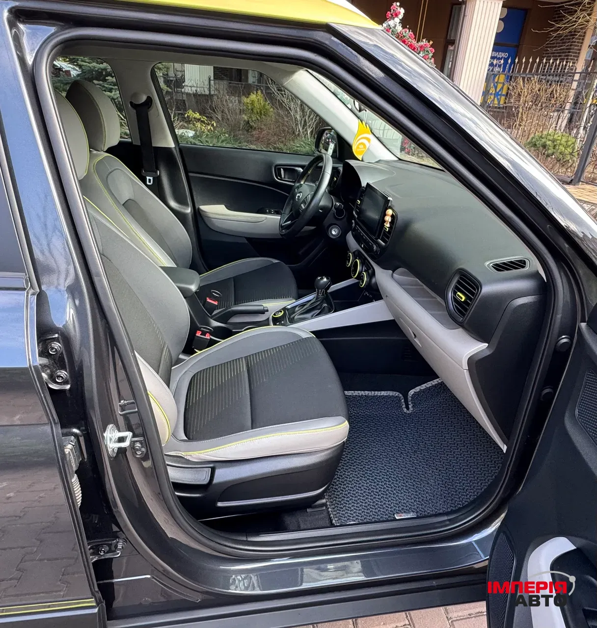 Hyundai Venue - фото 10