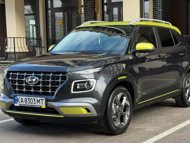 Hyundai Venue - фото 1