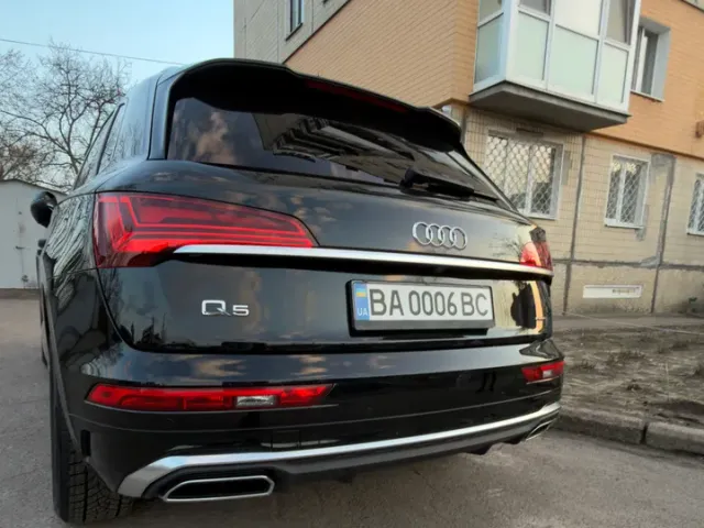 Audi Q5 - фото 5