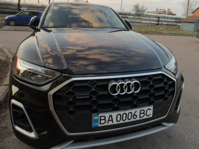 Audi Q5 - фото 2