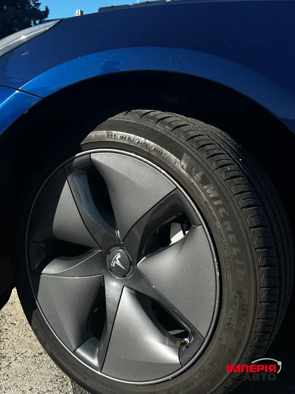 Tesla Model 3 - фото 6