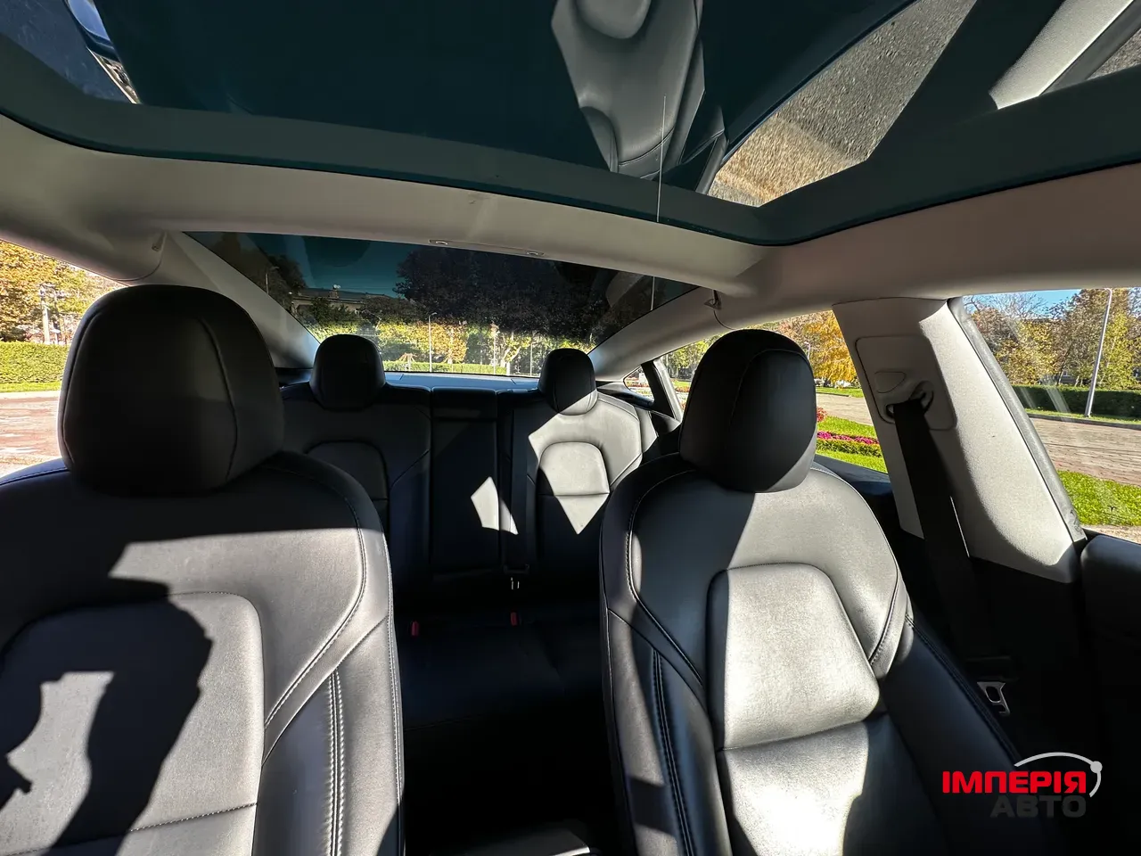 Tesla Model 3 - фото 8