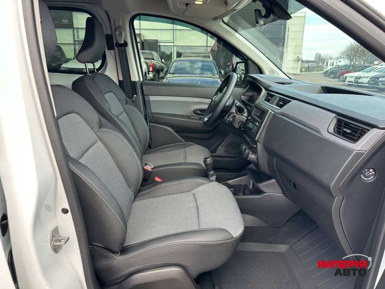 Renault Express - фото 13