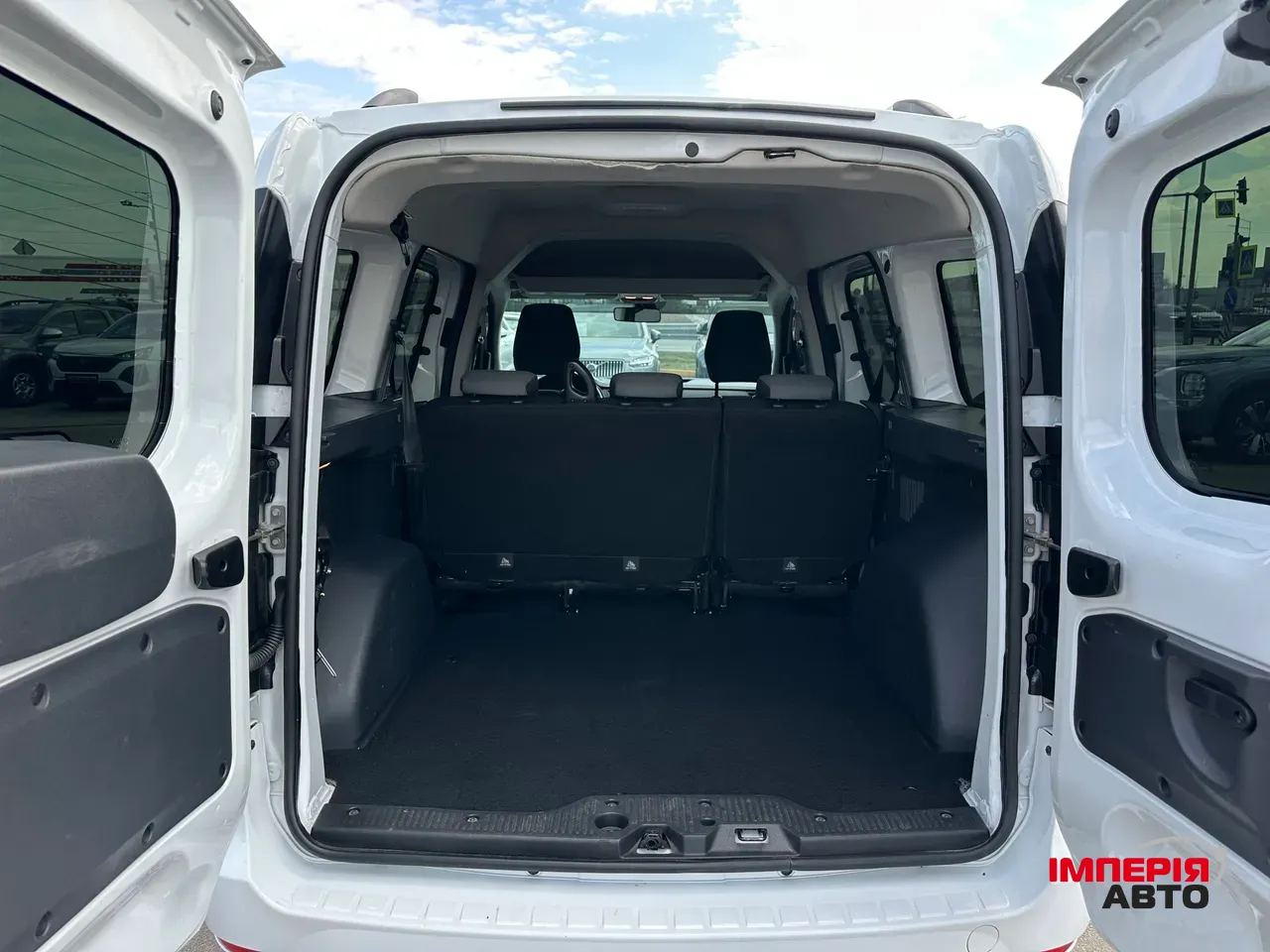 Renault Express - фото 8